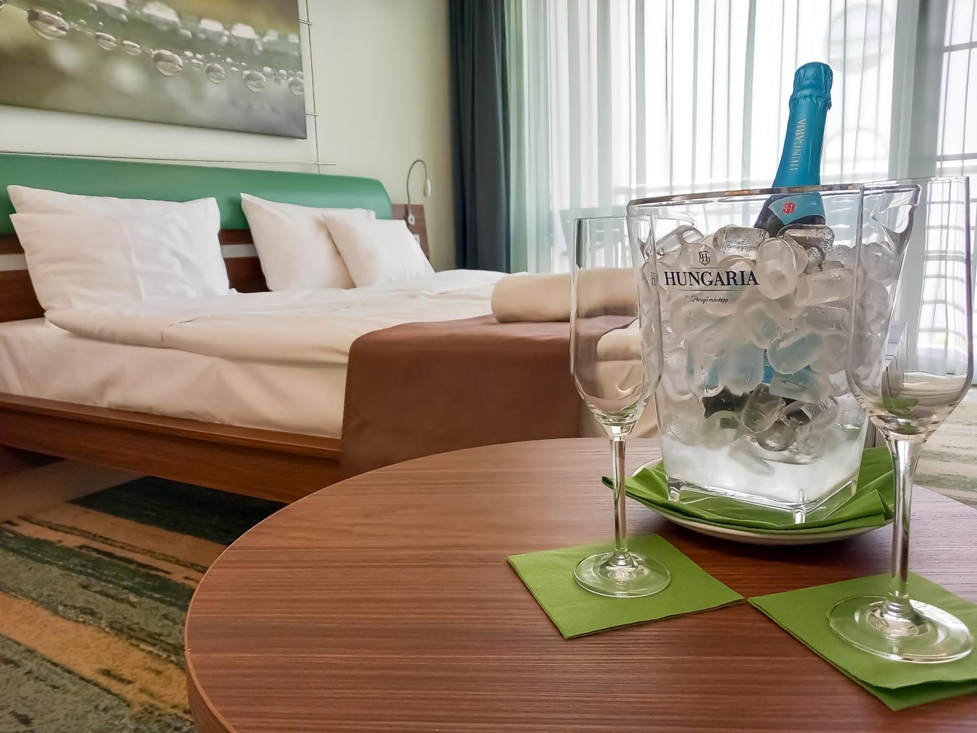 Vital Hotel Nautis Gárdony Esterno foto
